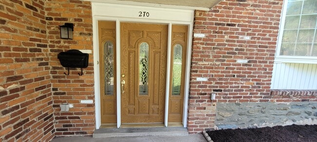 Front Entry with Side Transems - 270 Riverview Rd
