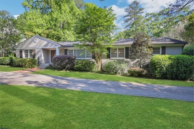 Photo - 611 Peachtree Battle Ave NW