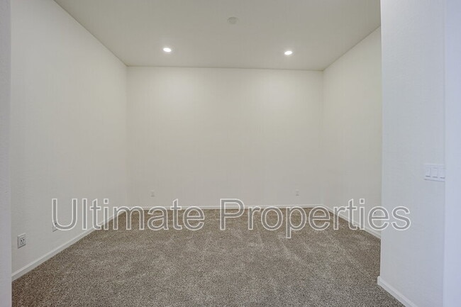 Photo - 25172 N 106th Dr