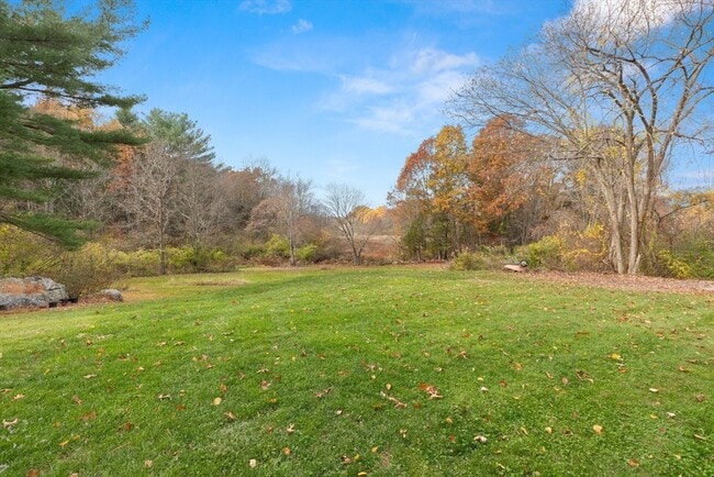 Photo - 10 Deer Hill Farm Rd Unidad A