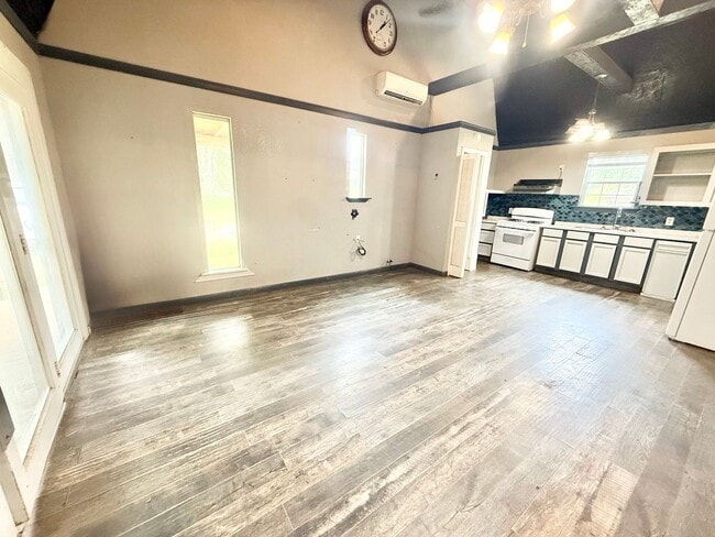 15328 County Rd 1148
