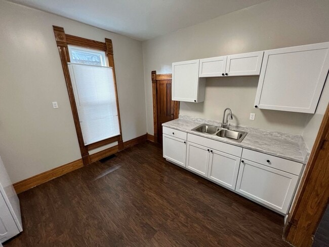 Photo - 700 W Powers St Unit #2