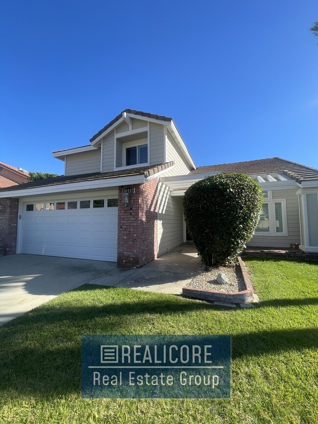 Photo - 10937 Sonora Ave