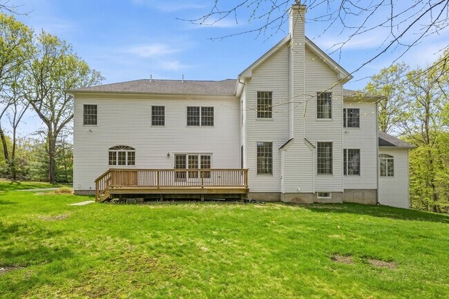 Photo - 9 Overlook Rd