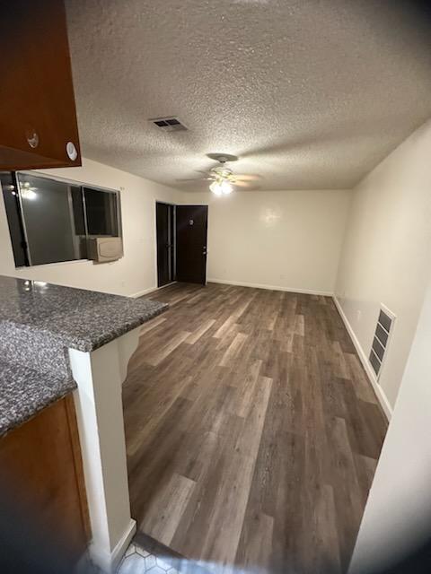 Photo - 404 Stephens Dr Unidad B