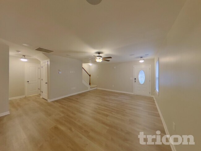 Photo - 252 Conrad Cir