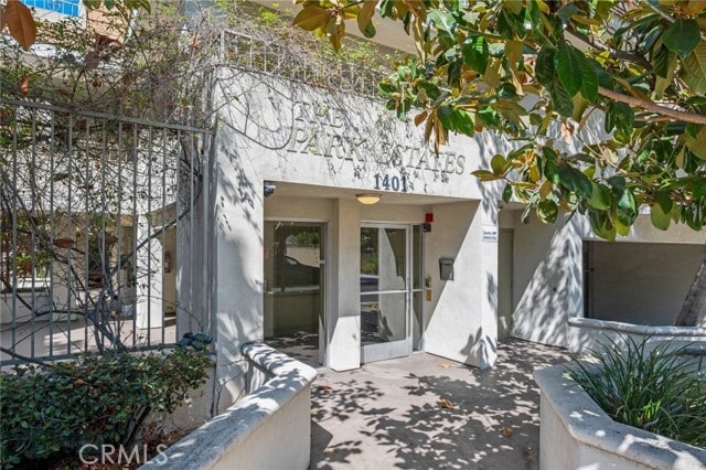 Building Photo - 1401 N Greenbrier Rd Unit 305 Rental