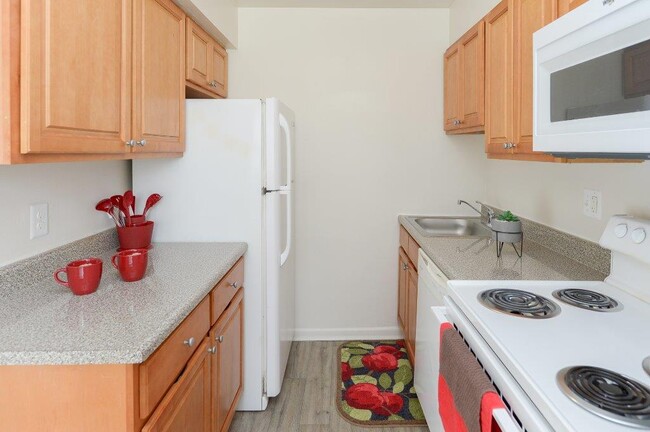 Photo - Warwick Terrace Apartment Homes