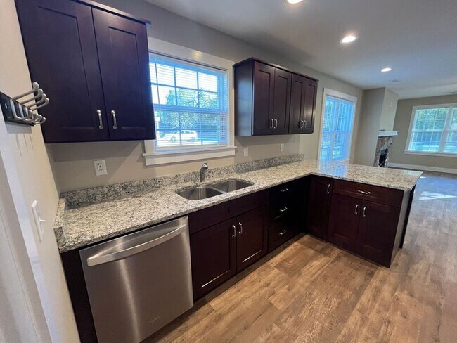 Photo - 10517 Walden St