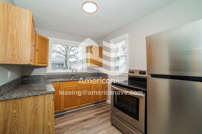 Photo - 120 S Cedar St