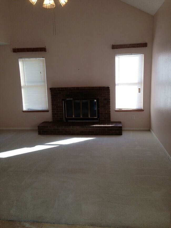 Photo - SW Bakersfield home!