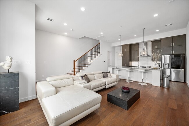 Photo - 2408 Gray St