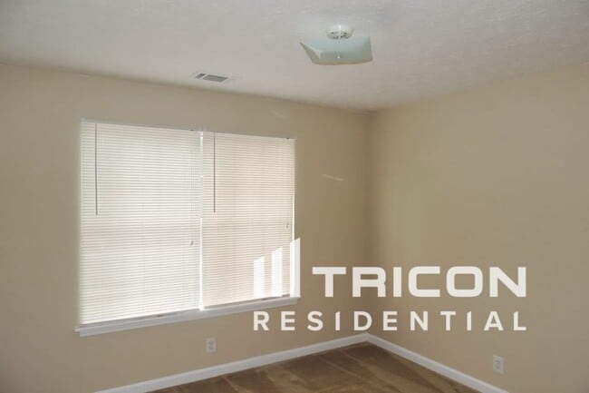 Photo - 87 Cypress Pl