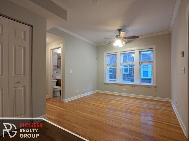 Photo - 3256 N Clifton Ave Unidad 1
