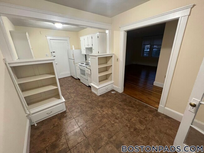 Photo - 179 Thomas Burgin Pkwy Unit 14