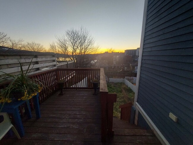 Photo - 17 Walshs Sq