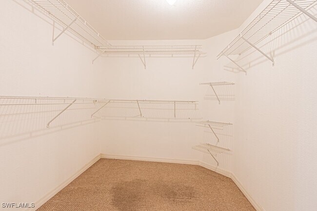 Photo - 590 6th St NE