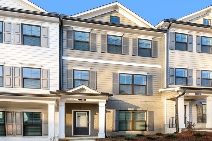 Photo - 739 Calvin Pk Dr