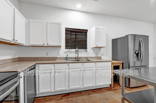 Photo - 207 Starr St