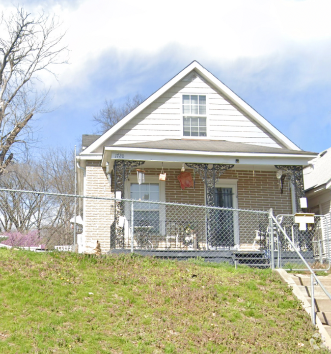 Building Photo - 1720 Winchester Ave Rental