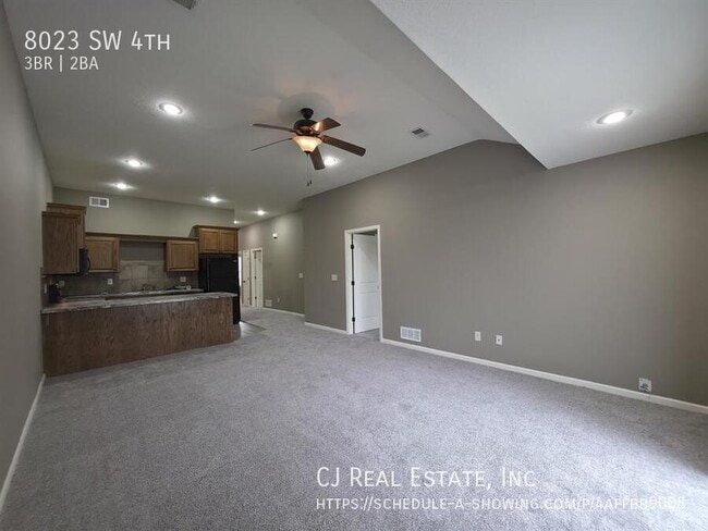 Building Photo - 8023 SW 4th-