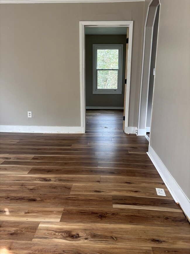 Photo - One Bedroom Duplex in Red Bank TN; Water &...