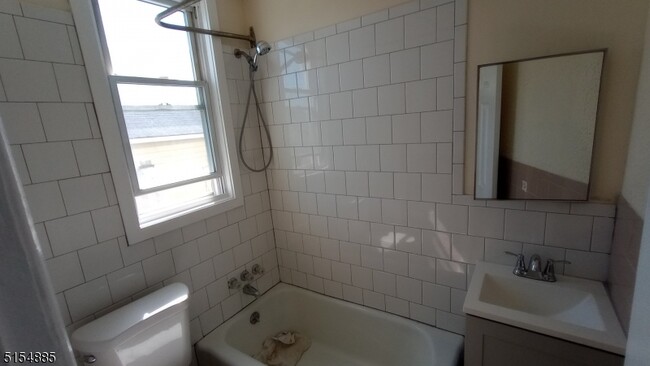 Photo - 395 Lanza Ave Unit 6