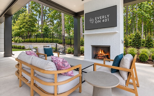 everly patio 2
