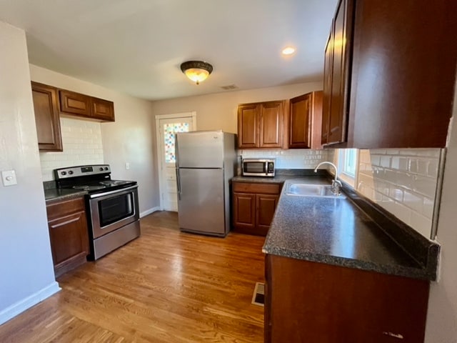 Photo - 2221 Sadler Ave