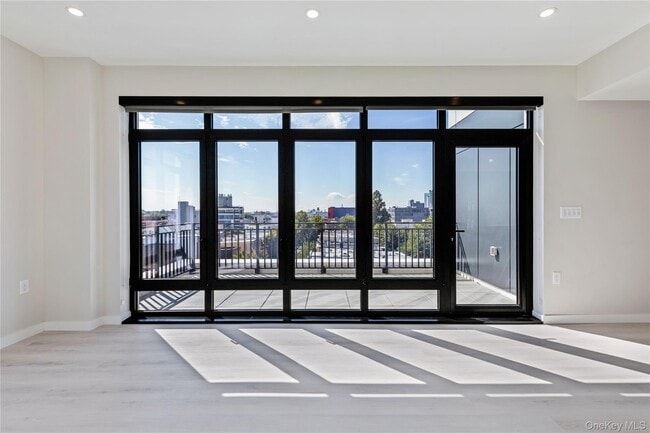 Photo - 37-18 Broadway Apartamento Unidad PH 501