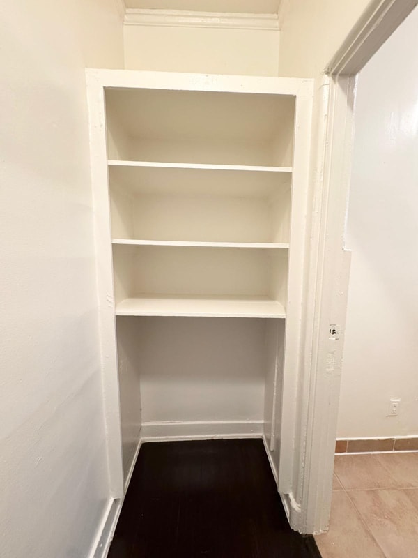 Photo - 636 N Plymouth Blvd