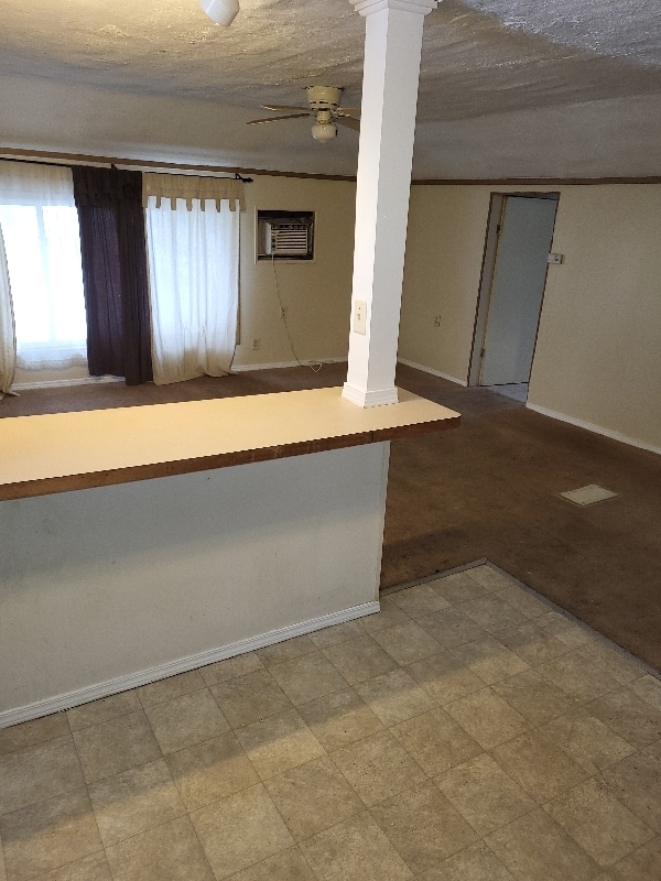 Photo - 242 Oakwood St