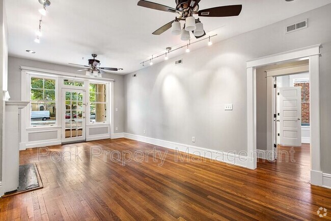 Building Photo - 2806 Monument Ave Rental