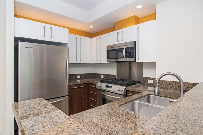 Photo - Modern Downtown 1 Bedroom with balcony at ...