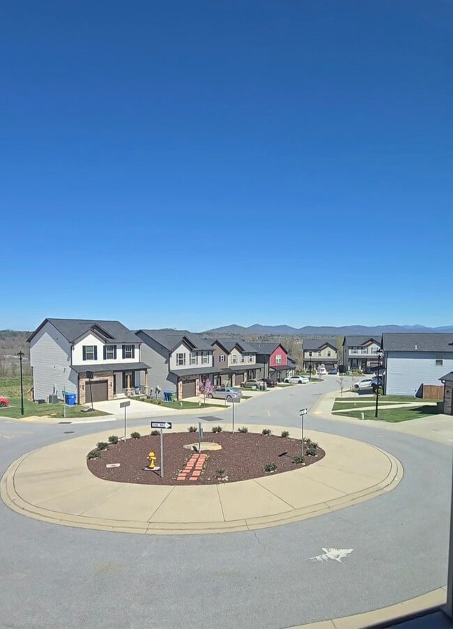 351 Cardwell Ln