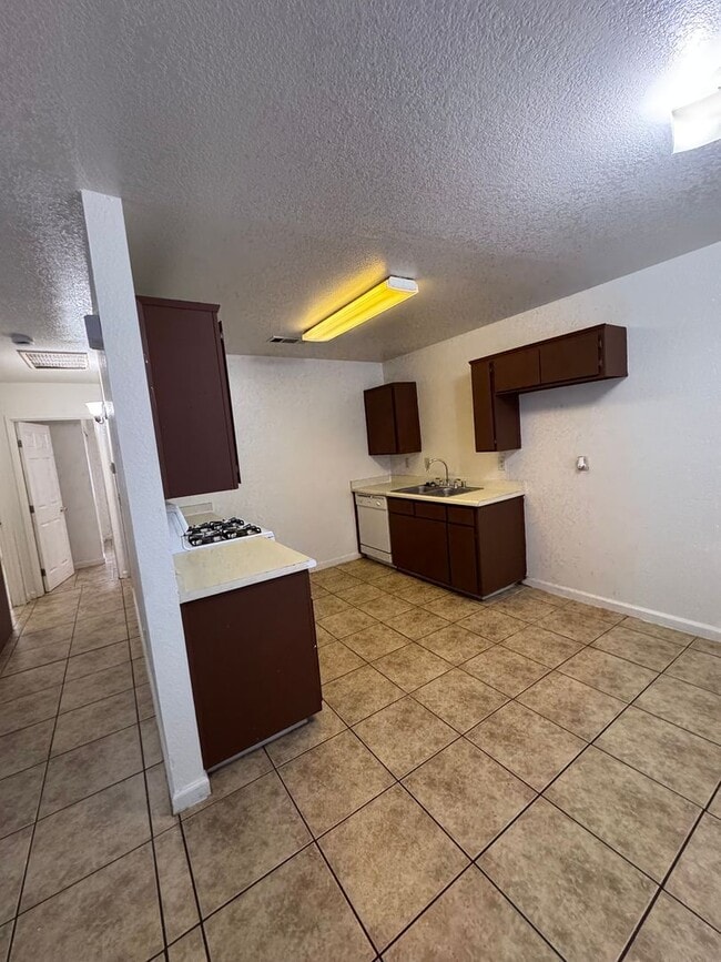 Photo - 3443 Unit 1423