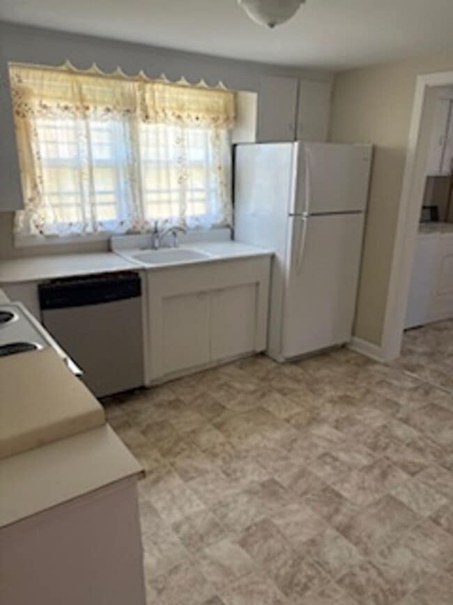 Photo - Charming 3-Bedroom Home with Spacious Yard...