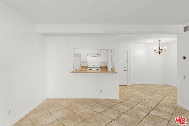 Photo - 5460 White Oak Ave Unit A105