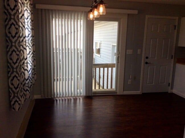 Photo - 2 bedroom, 2.5 bath Condo available in August