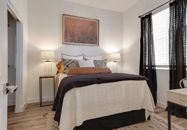 Hampton Edison - Hampton Edison