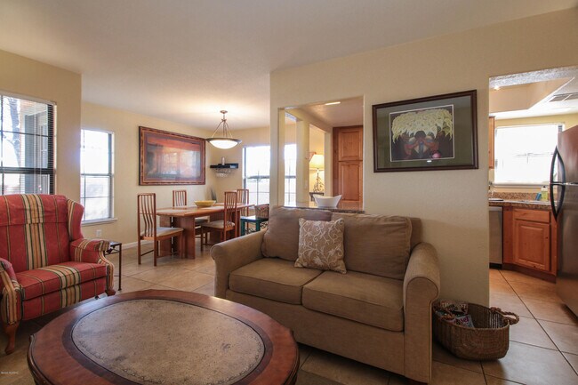 6651 N Campbell Ave Unit 108