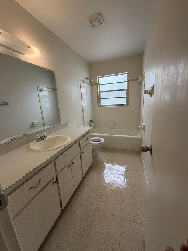 Photo - 1207 Sumter St Unit C