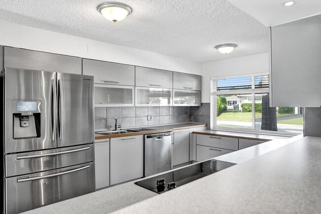 Photo - 2632 SE 10th Ct