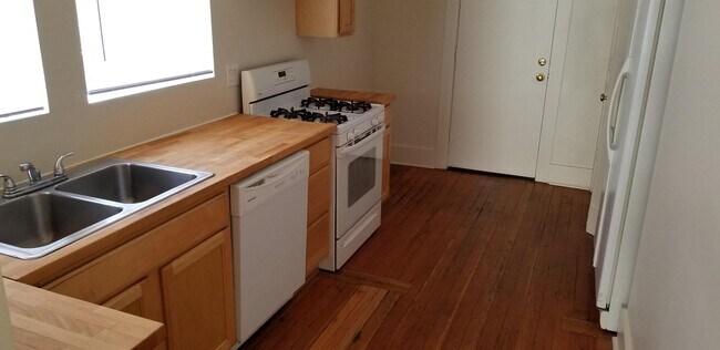 Photo - 918 North 8th St