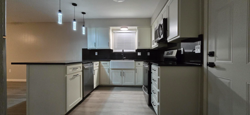 Photo - 2304 Westchester Dr