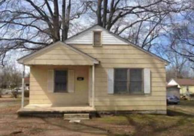 Photo - 933 Wilbanks Ave House