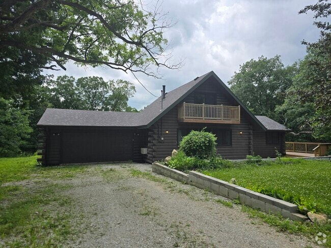 Building Photo - 32487 K Ave Rental