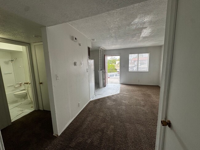 Building Photo - 55 Darlene Rd SE Unit B