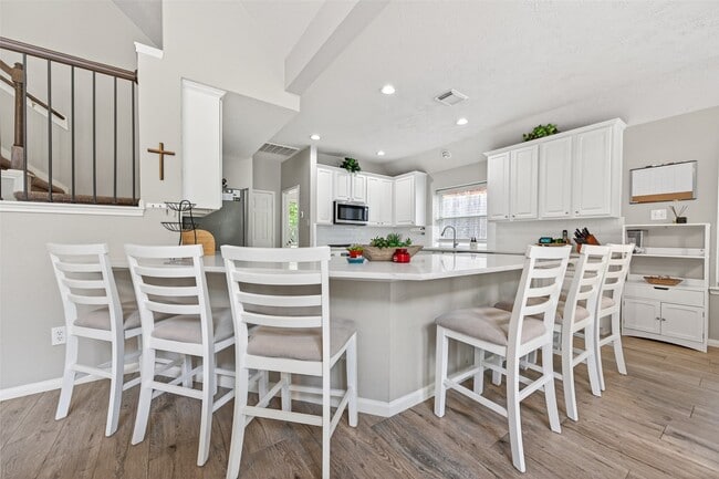 Photo - 155 E Concord Valley Cir