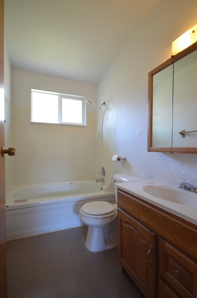 Photo - 503 13th St Unit 503 13th